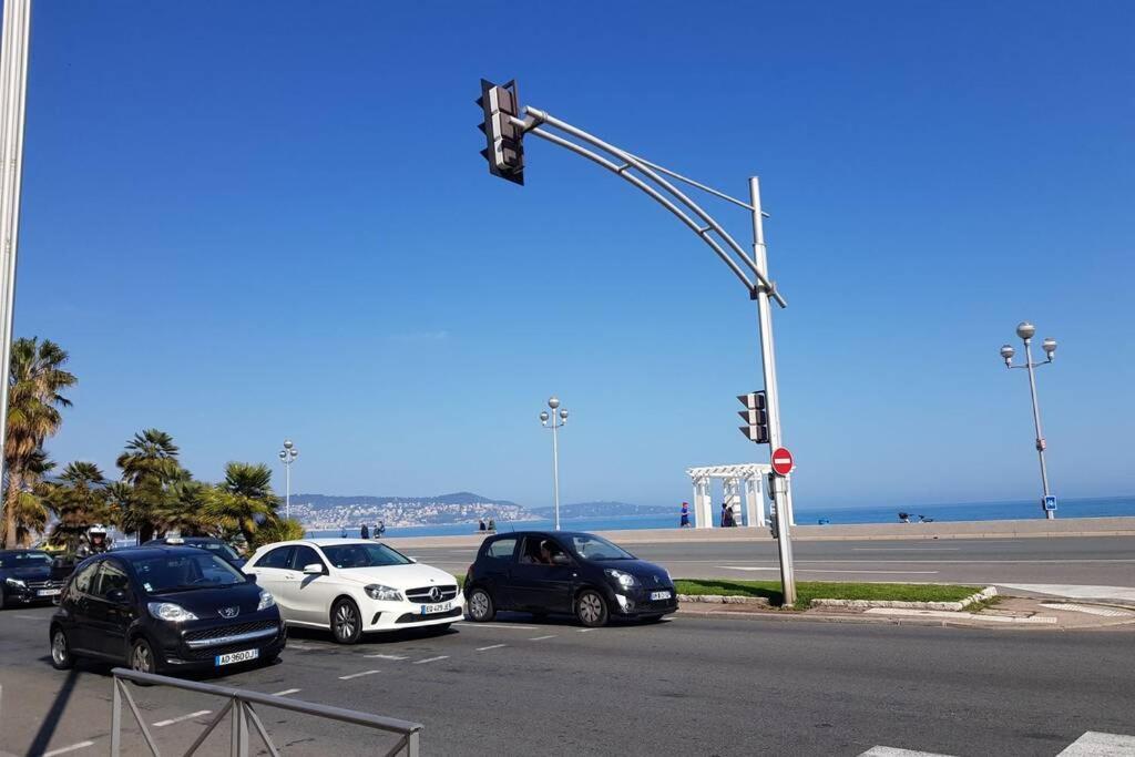 Beau A 50m De La Nizza